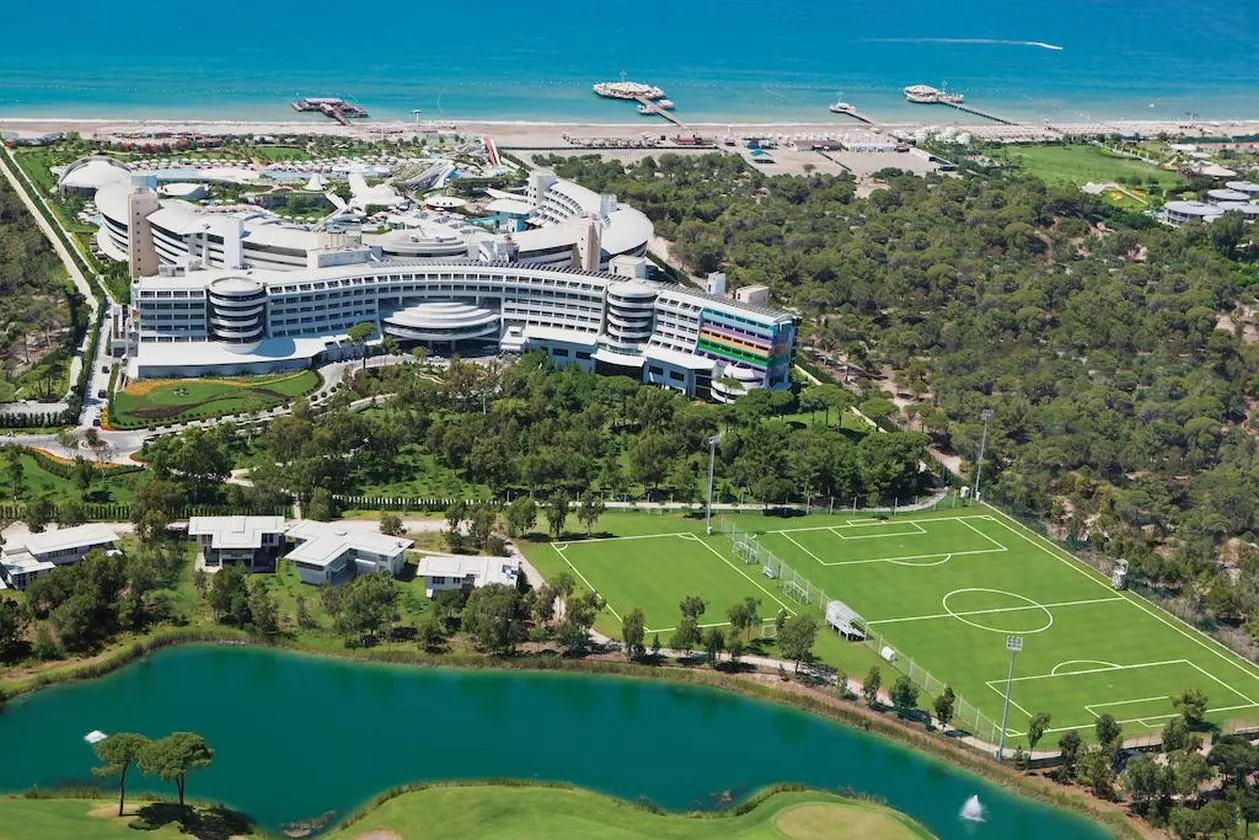 CORNELIADIAMOND_SHABAVIZ (8).jpg